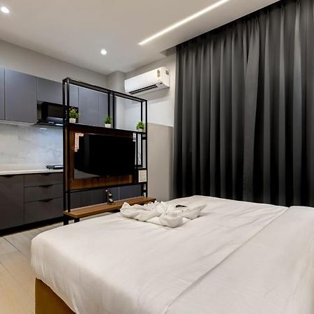Hotel Imperial Stayz Sector 51 Gurgaon Exterior photo